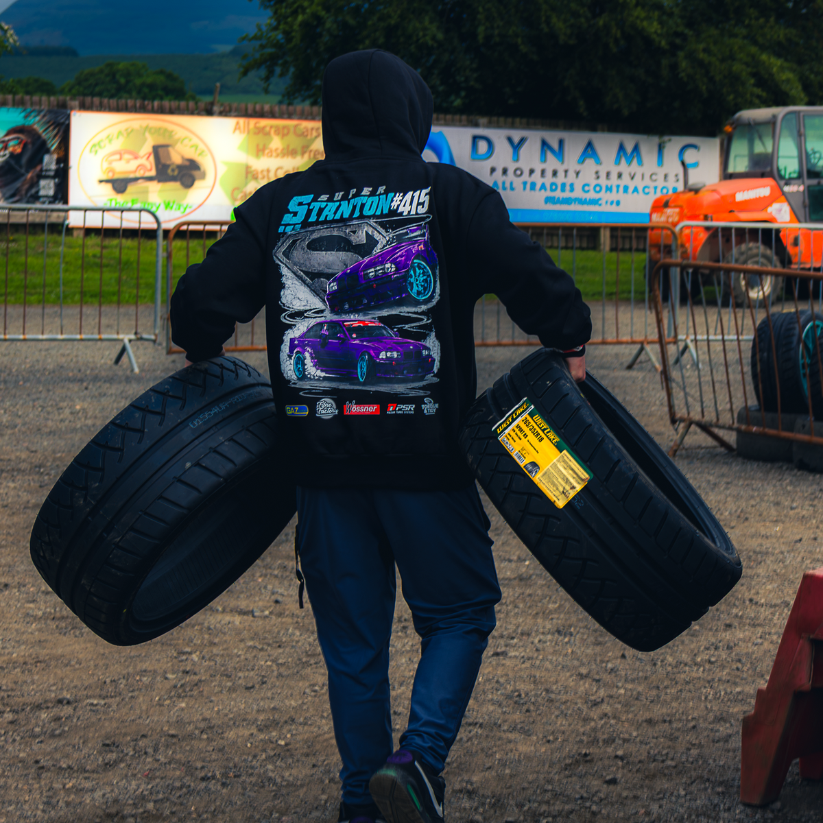 How to remove tyre smoke and rubber marks from your paint