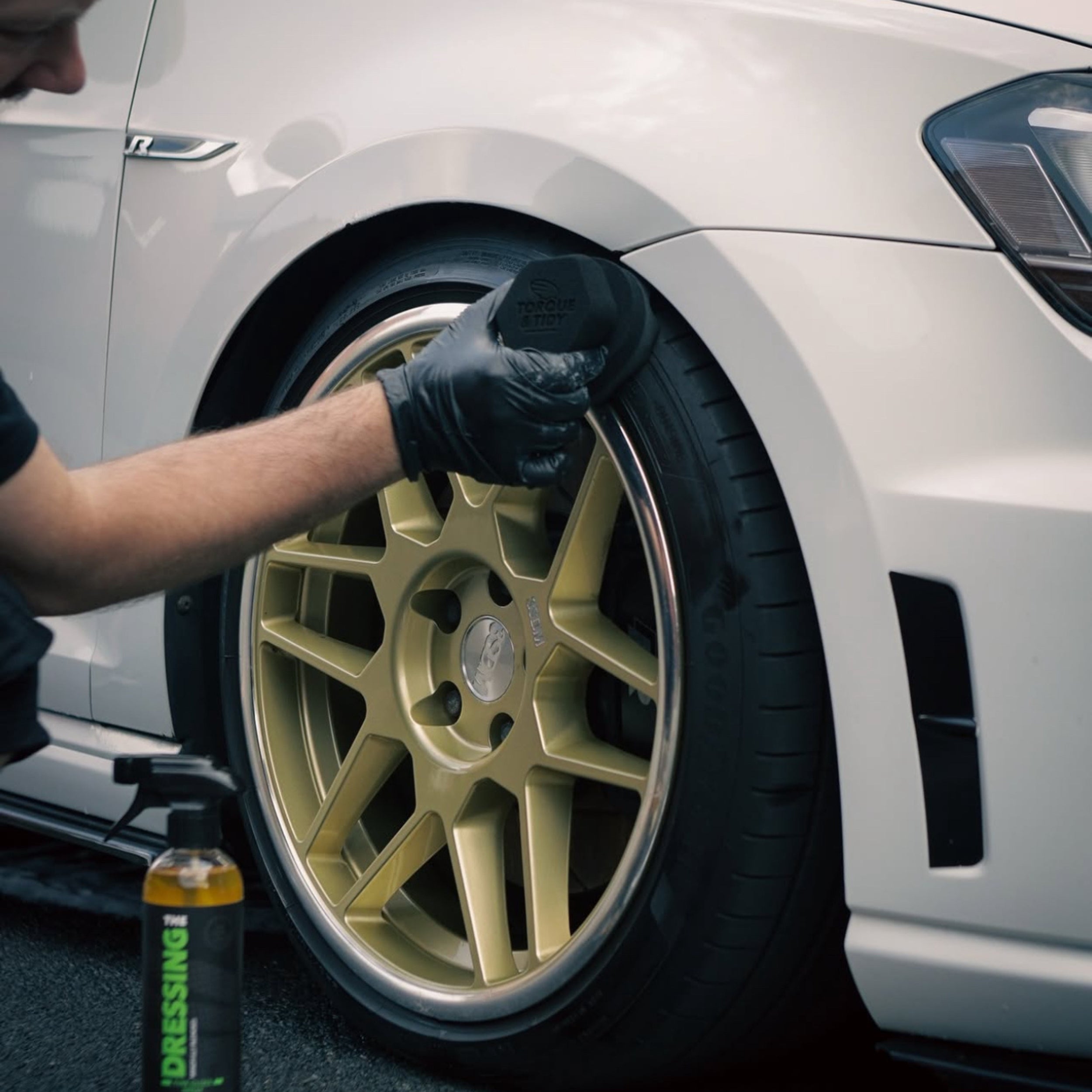 The Tyre Applicator